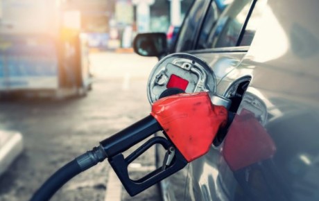 Transmisión automática o manual según su rendimiento de gasolina